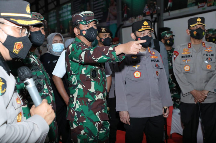 Panglima TNI dan Kapolri...