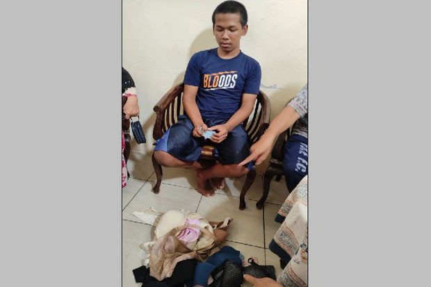 Punya Kelainan Seksual,...