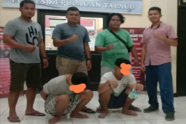 Nekat Jual Obat-obatan...