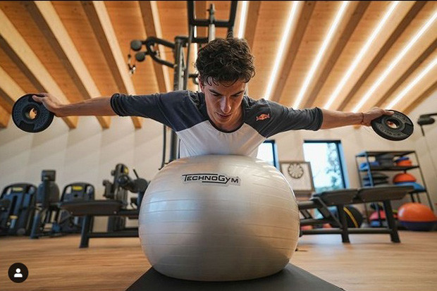 Marquez Rajin Pamer...