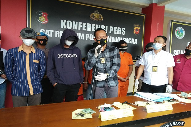 Aksi Heroik Remaja Majalengka,...