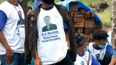 KLB Demokrat Kontra...