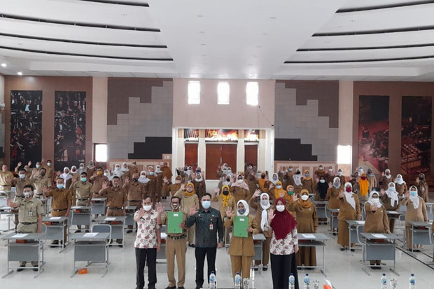 Pemkab Bogor Angkat...