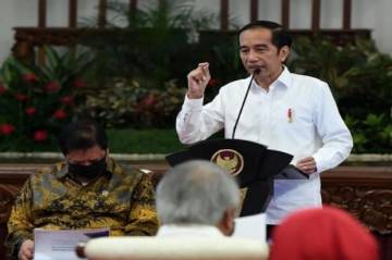 Jokowi Blak-blakan,...