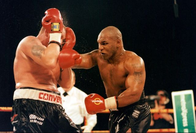 Mike Tyson Master Karate...