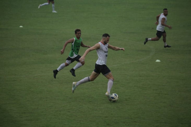 Tandang Kontra Timnas...