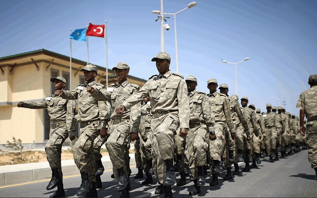 Turki Menyerahkan Barak...