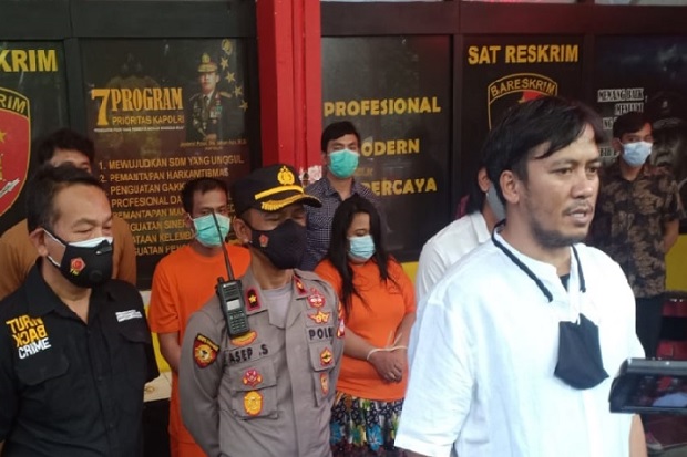 Berbagi Peran, Pasangan...