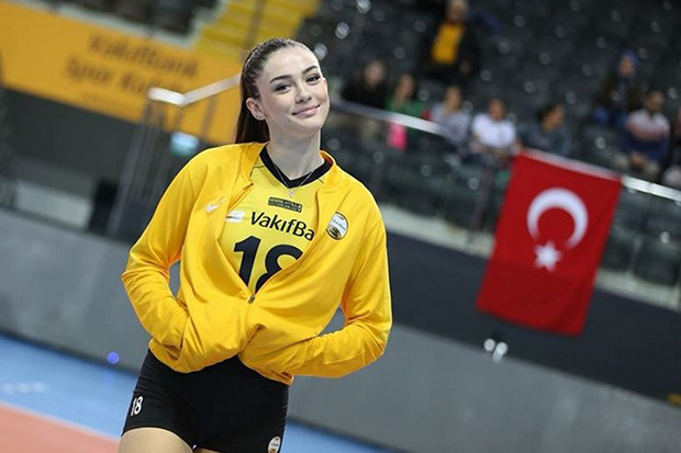 Zehra Gunes, Atlet Cantik...