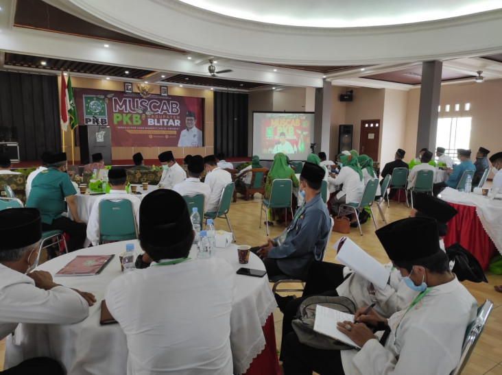Jabat Bupati, Cak Imin...