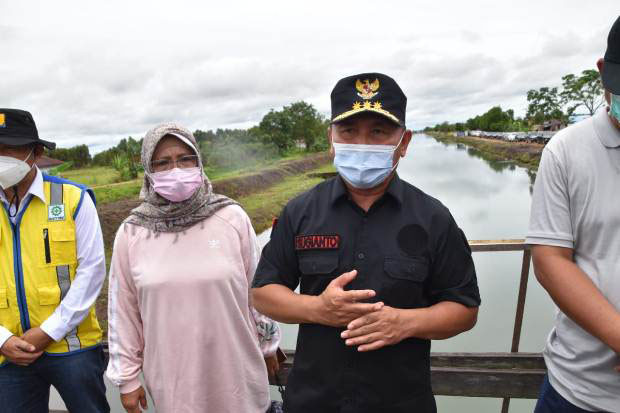 Gubernur Kalteng Tinjau...