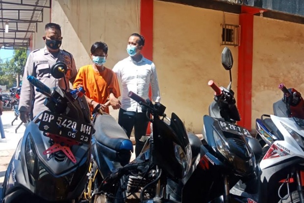 Ketua Organisasi Pencuri...