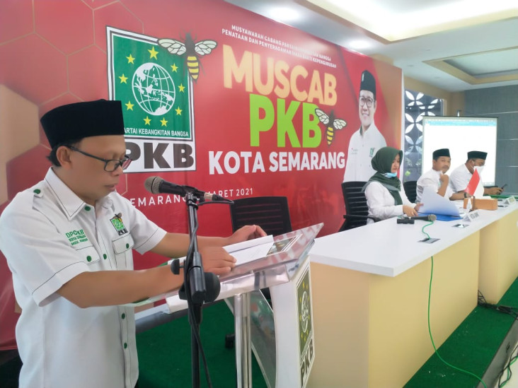 Kembali Terpilih Menjadi...