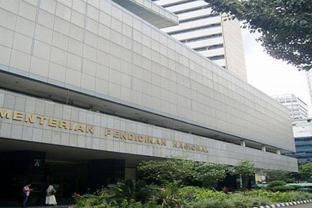 Kemendikbud Pastikan...