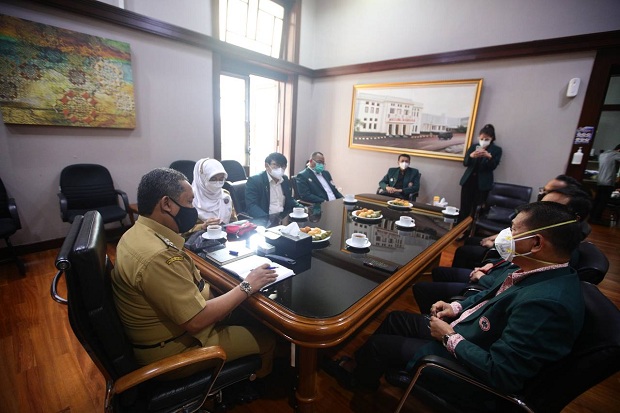 Bertemu IDI Bahas Pandemi,...