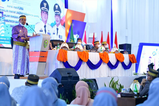 Hadiri Hari Jadi Barru,...