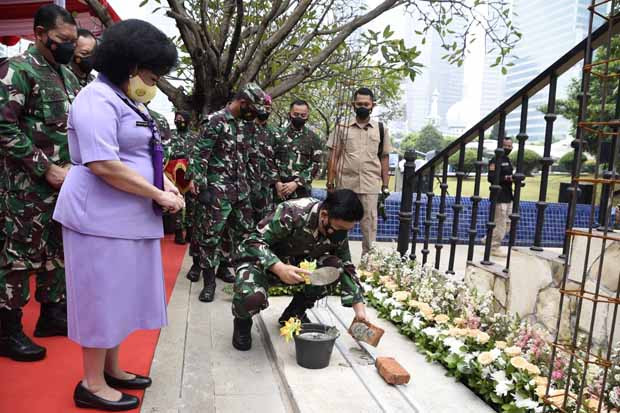Panglima TNI Letakan...
