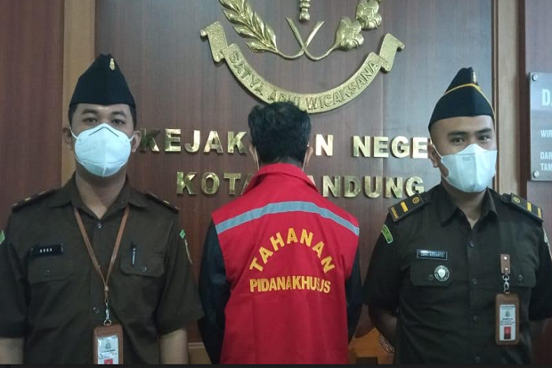 Buron 2 Tahun, Mantan...