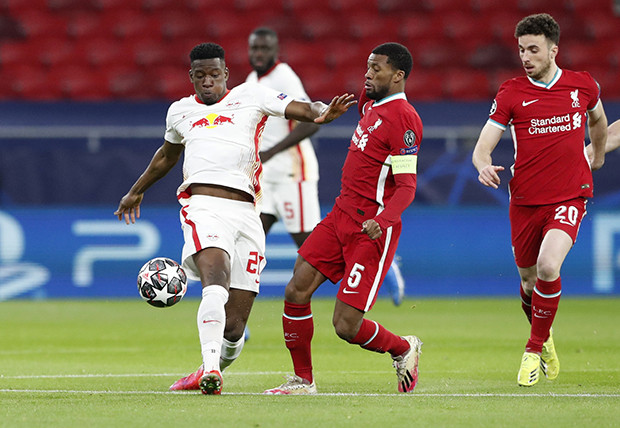 Liverpool Lolos ke Perempat...