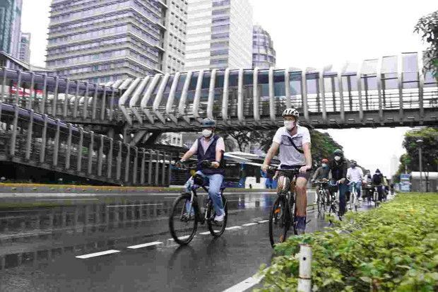 Gowes Bareng Dubes Negara...