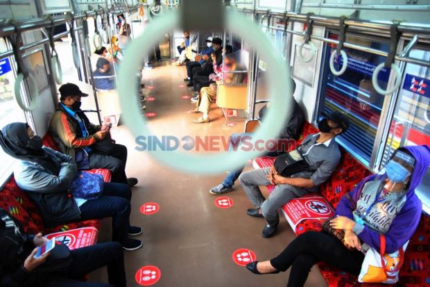 Uhuy! KRL Bekasi-Cikarang...