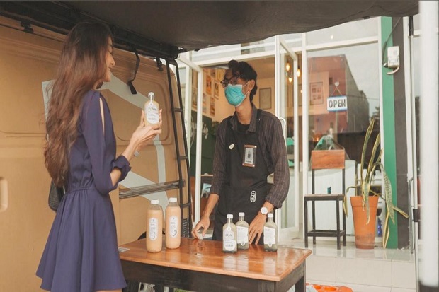 Dongkrak Bisnis, Jokopi...