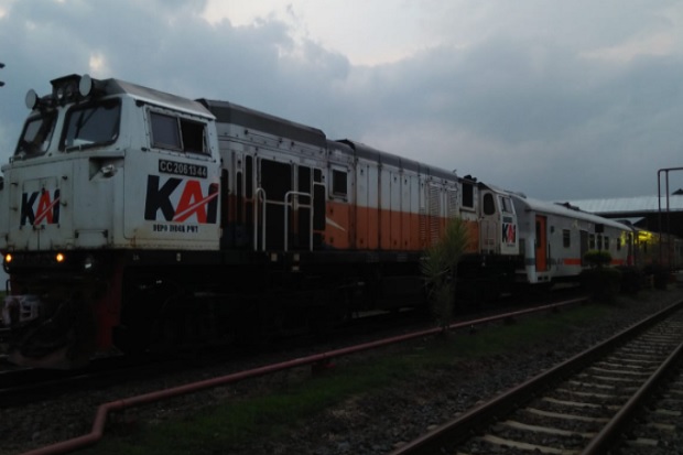 Kereta Api Kertanegara...