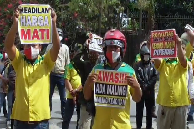 Setahun Dipotong Alasan...