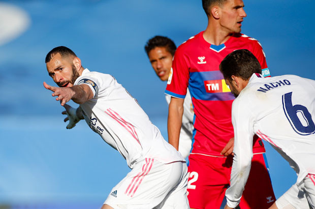 Karim Benzema Penyelamat:...