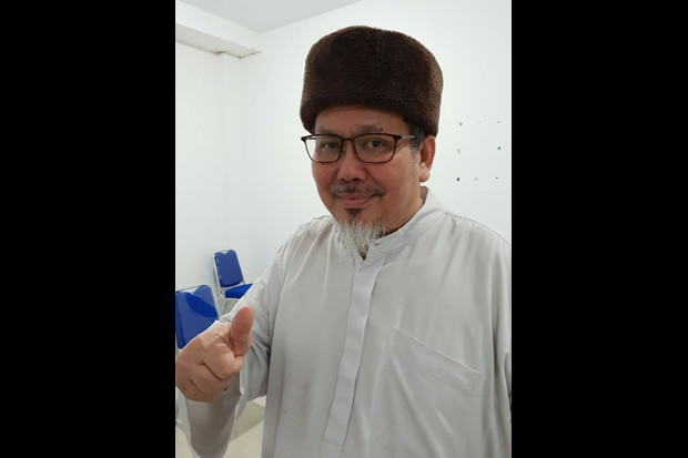Tengku Zulkarnain Kenakan...