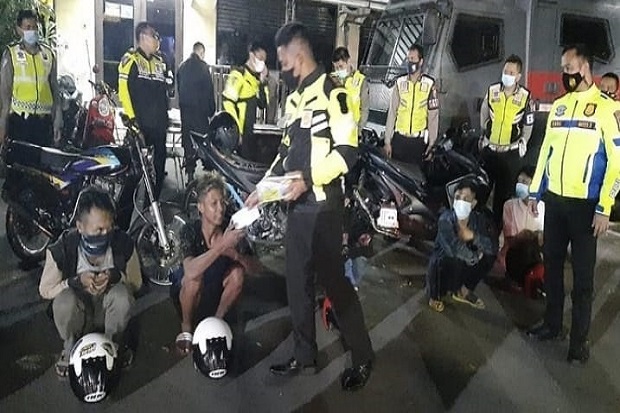 Takut Ada Patrol Blue...