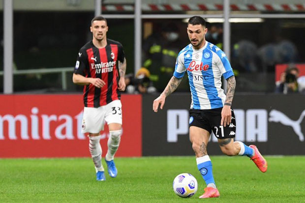 Napoli Permalukan AC...