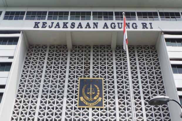 Kejagung Periksa 11...