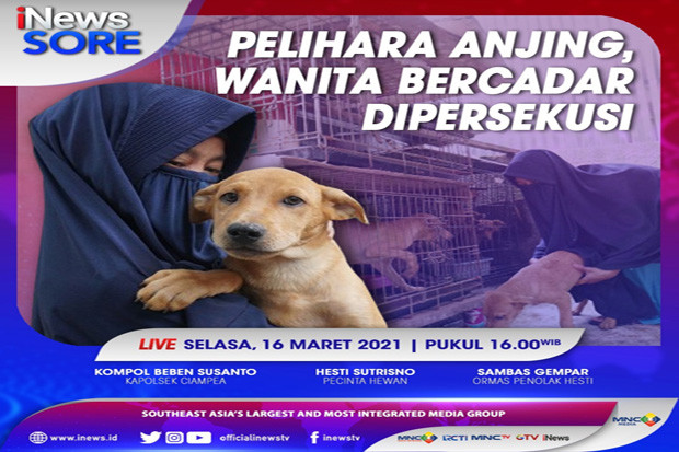 Perempuan Bercadar di...