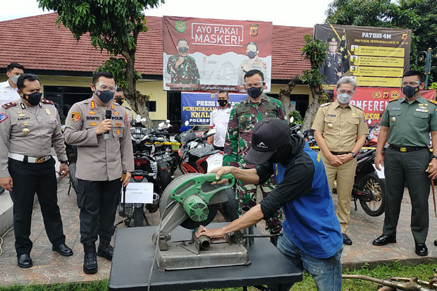 363 Knalpot Bising di...