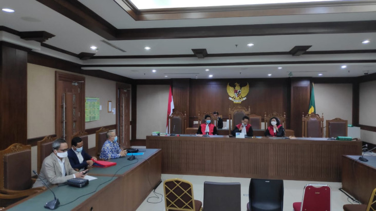 AHY Tak Hadir, Sidang...