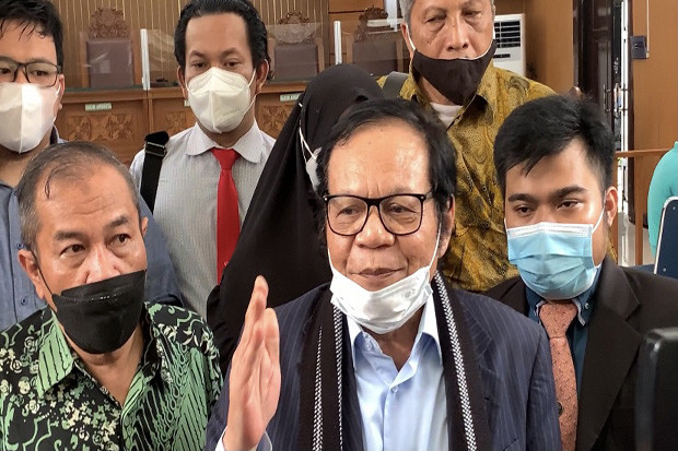 Praperadilan Habib Rizieq...