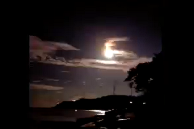Sulawesi Tengah Gempar,...