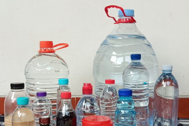 Plastik Berbahan Dasar...