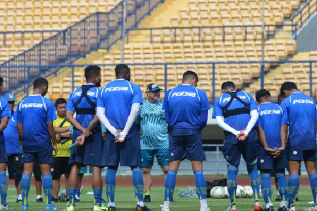 Persib Laga di Piala...