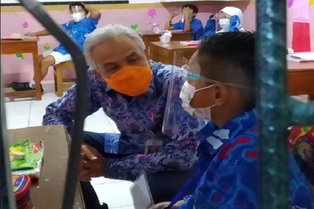 Simulasi Sekolah Tatap...