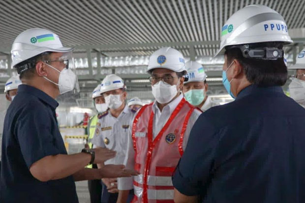 Menteri Perhubungan...