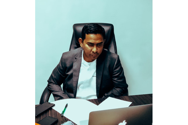 Dituntut 1,6 Tahun oleh...