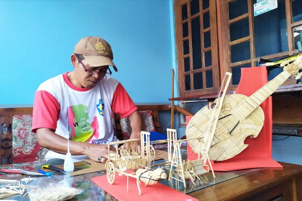 Keren, Miniatur Berbahan...