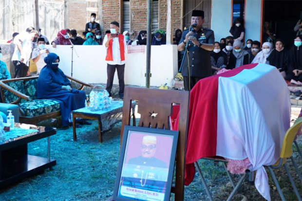 Kadis Kominfo Luwu Tutup...