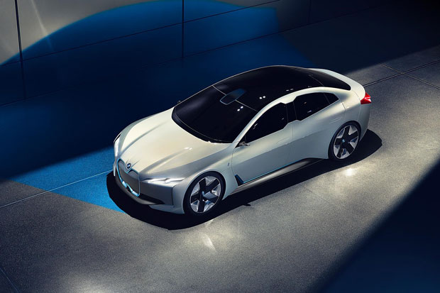 BMW Berambisi Jadi Produsen...