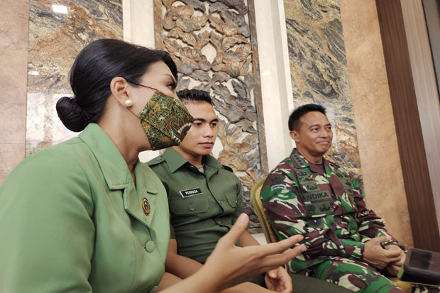 Resmi Berstatus Lelaki,...