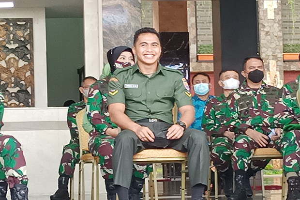 Aprilio Manganang Ajak...