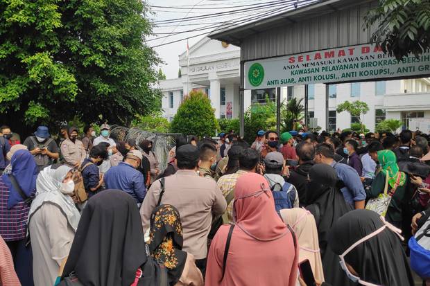 Polisi Amankan Puluhan...