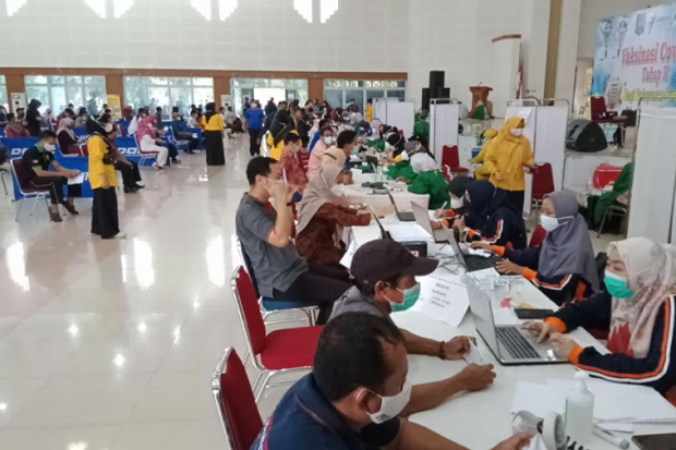 800 Pelayan Publik dan...